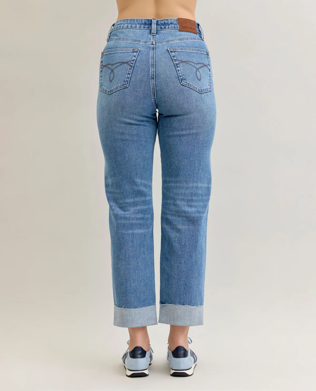 Judy Blue HW BF with Cuff Medium - Image 4